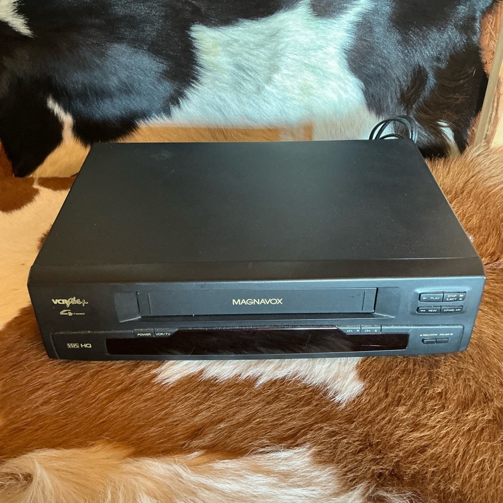 Magnavox VCR Plus 4 Head VRU342AT01 VCR VHS HQ Video Player Recorder